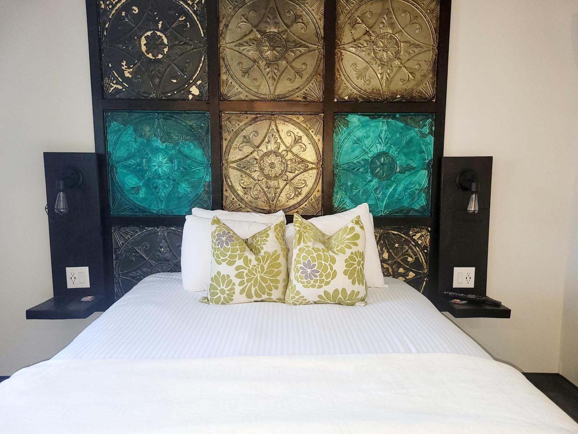 Kingsville Heart & Hops Brewery Suites מראה חיצוני תמונה