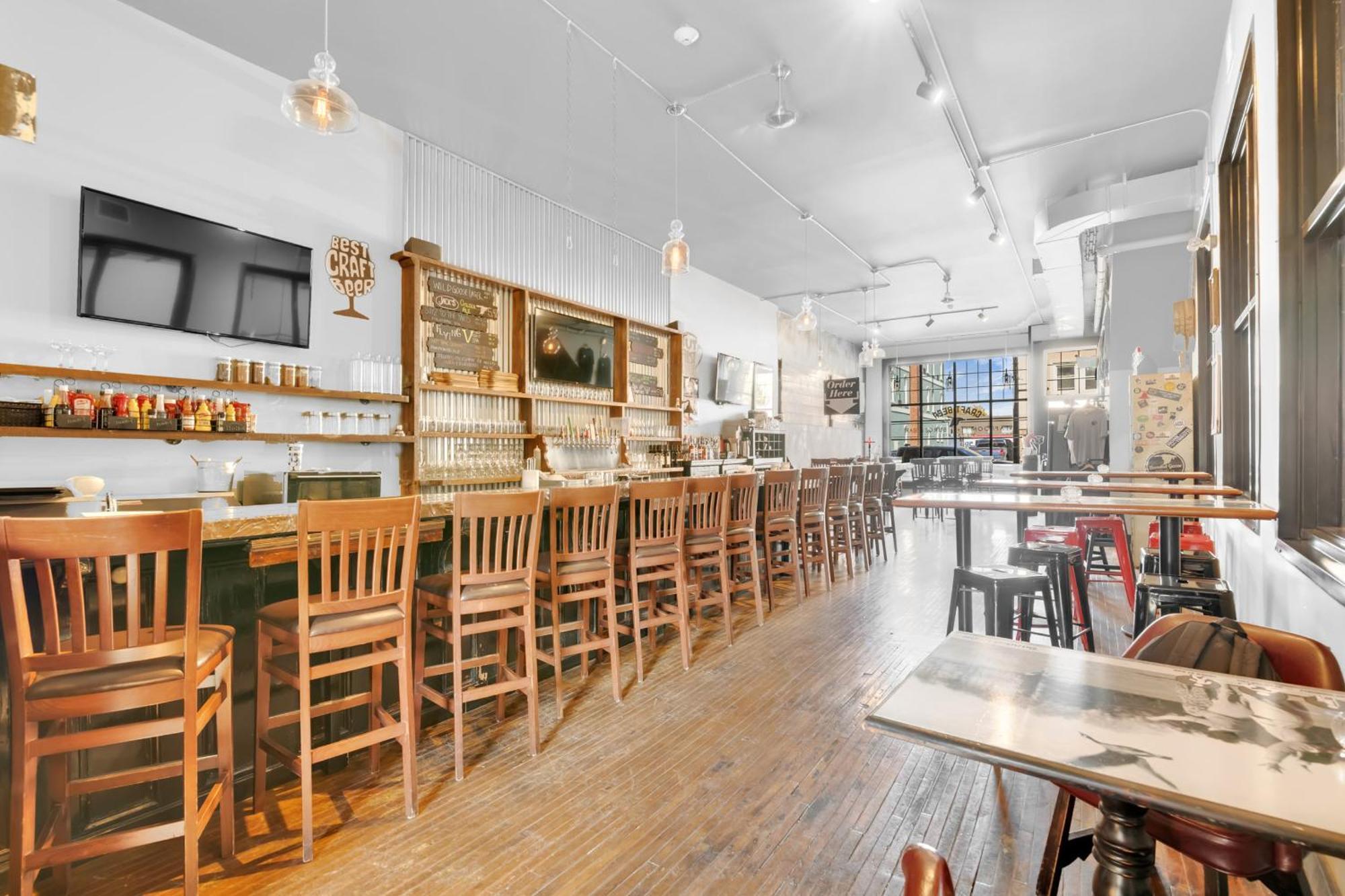 Kingsville Heart & Hops Brewery Suites מראה חיצוני תמונה