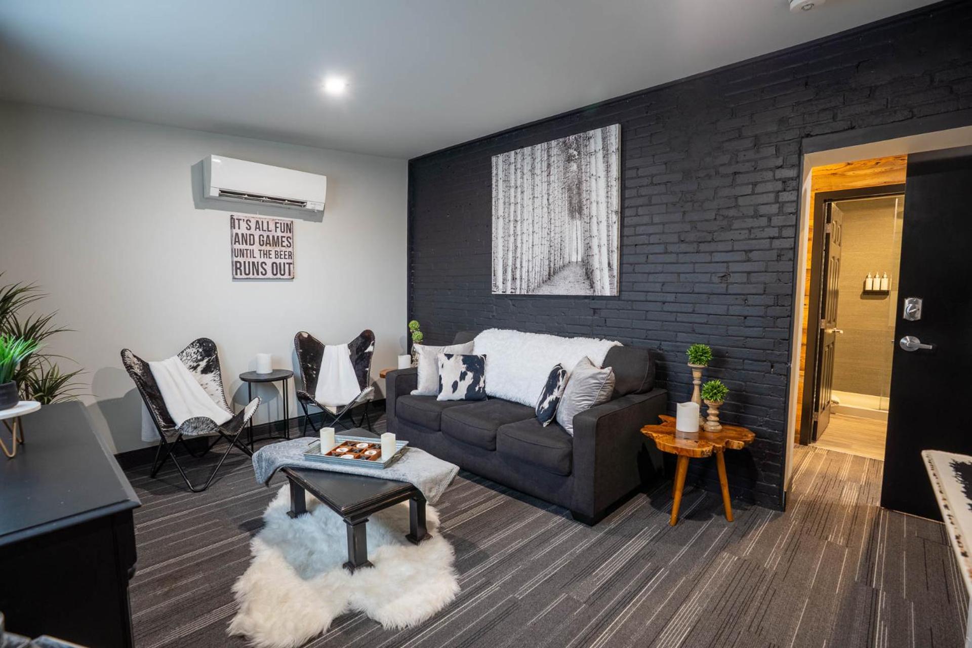 Kingsville Heart & Hops Brewery Suites מראה חיצוני תמונה